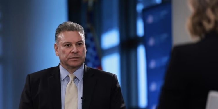 Asociacioni, Escobar: SHBA pret propozim konkret nga Kosova deri më 2 maj