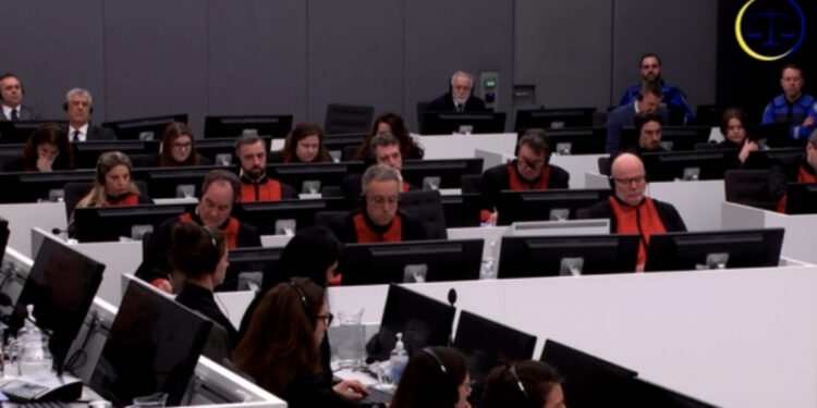 Përfundon dita e parë e gjyqit ndaj ish-krerëve të UÇK-së në Hagë