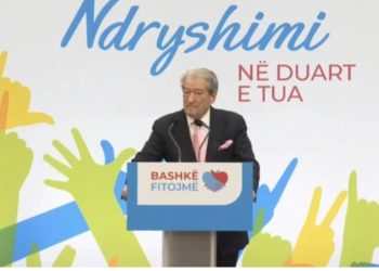 VIDEO/ Berisha prezanton Igli Carën në Durrës: Më 14 maj sjellim ndryshimin