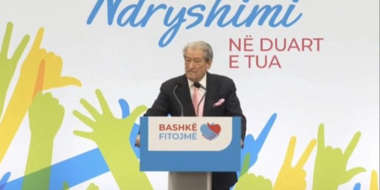 VIDEO/ Berisha prezanton Igli Carën në Durrës: Më 14 maj sjellim ndryshimin