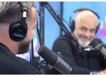 ‘Telefonova këdo, biznesmenë, drejtues mediesh, politikanë…’, përballja e parë mes Ramës dhe Ejllit