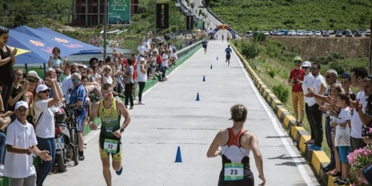 Zhvillohet sot gara ndërkombëtare e ‘Tiranathlon’, si ndryshon qarkullimi i mjeteve në kryeqytet