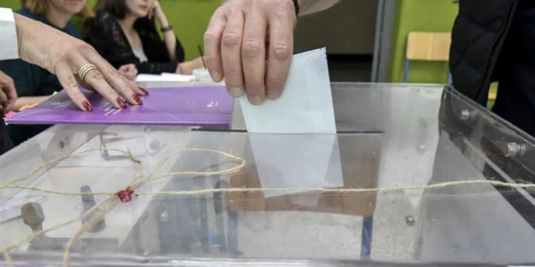 ZGJEDHJET/ Shitblerje votash në Greqi, arrestohen 5 persona!