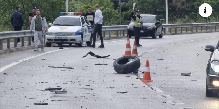 FOTO-VIDEO/ Aksident i frikshëm në aksin Pogradec-Qafë Thanë