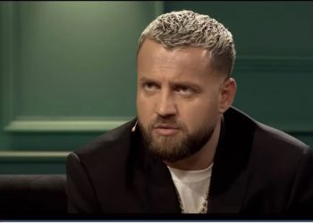 VIDEO/ Luiz Ejlli surprizon artistin e njohur