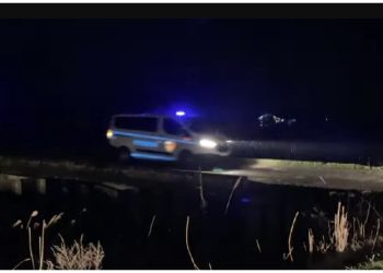 “Ndal, shtrihuni në tokë”! Trafikantët qëllojnë me armë drejt policisë