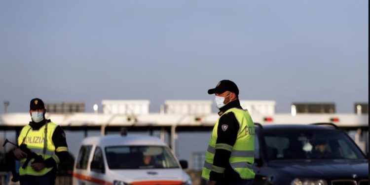 Shkatërrohet rrjeti i trafikut të drogës në Itali, 40 të arrestuar, mes tyre shqiptarë