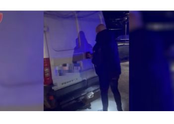 “Ndal, policia”! Ëndrra pritet në mes në Shqipëri