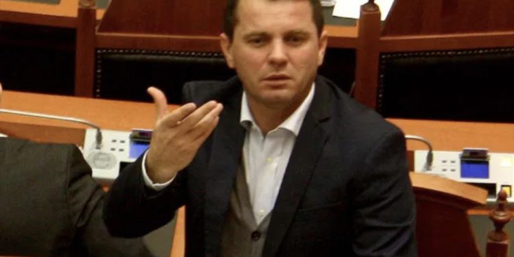 “A ka mundësi një minutë?“/ Kush donte ta vriste ish-deputetin e PS-së?
