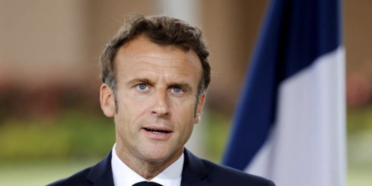 Macron: Kosova, përgjegjëse për trazirat në veri