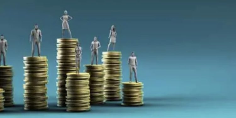 Thellohet pabarazia e pagave, mësuesit e mjekët 0% rritje reale, deputetët deri 90%