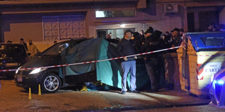 Plumba në kokë dhe gjoks! Ekzekutohet bosi i mafies