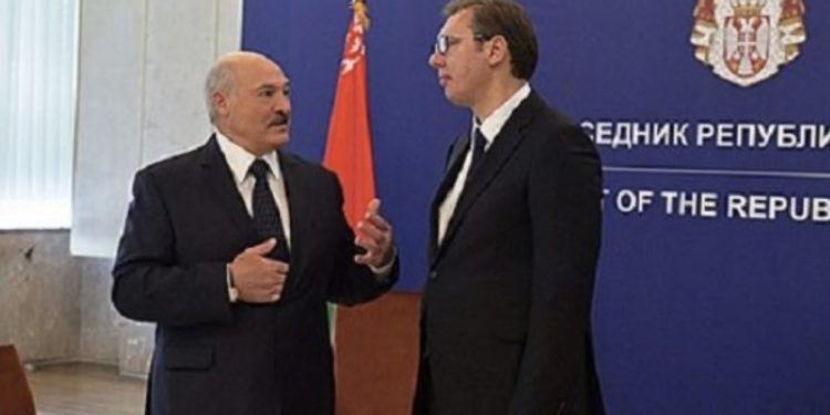 “Nuk po vdes, rrini të qetë!”, Presidenti mohon thashethemet për shëndetin e tij