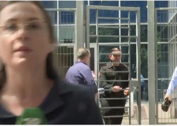 Video/ Makina gati përplas gazetaren Anila Hoxha, si u shmang rreziku tek SPAK