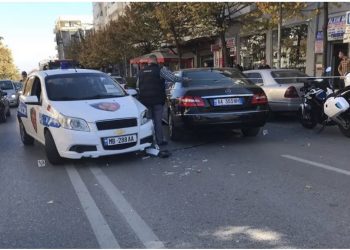 Aksident në Tiranë, përplasen 4 makina