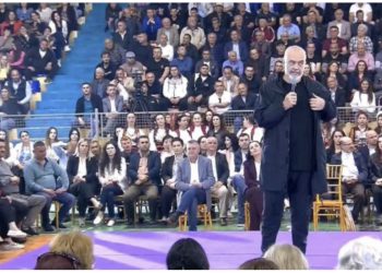 Harta e Shqipërisë u “vesh rozë”, Rama falënderon ata që nuk dolën të votonin: Cila është merita juaj