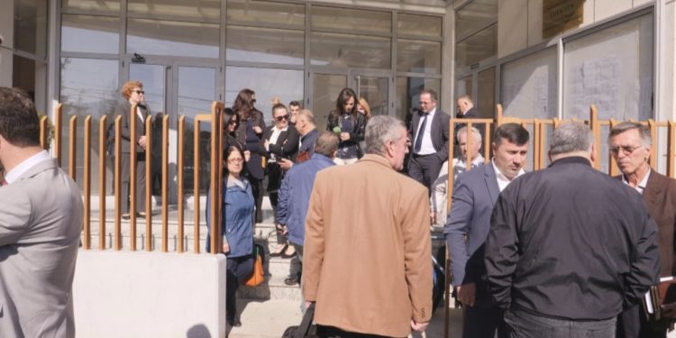 EMRI/ I zhvati mijëra euro klientes së tij, arrestohet avokati 51-vjeçar në Elbasan