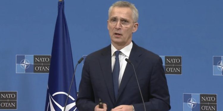 Tensionet në veri, Shefi i NATO-s: Do të dërgojmë 700 trupa shtesë në Kosovë