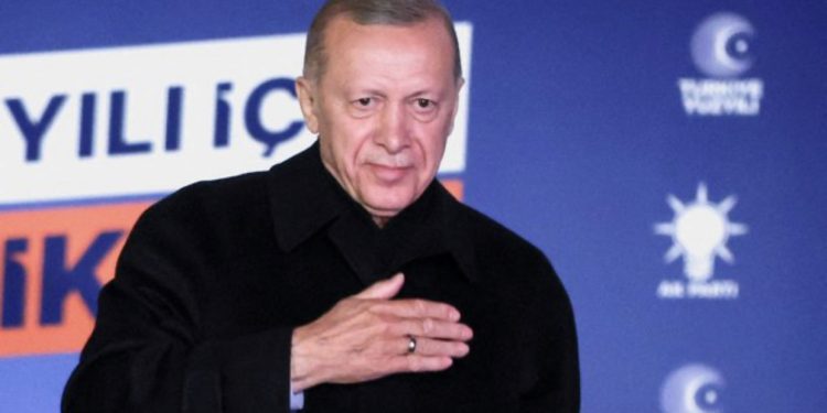 Shpërthejnë videot e rreme, Erdogan: Ne me Allahun, Kilicdaroglu me terroristët