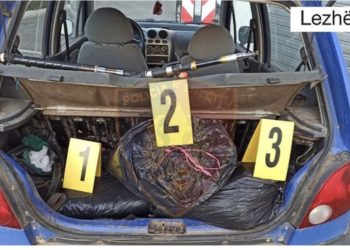 EMRAT/ Po mbyllnin ‘pazarin’ për 11 kg kanabis për ta trafikuar më pas drejt Malit të Zi!