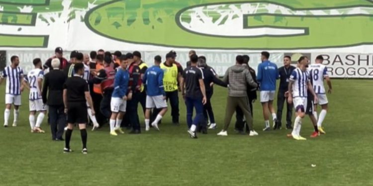 Dhuna ndaj arbitrave, Tirana rrezikon përjashtimin nga Superliga