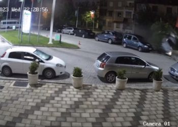 VIDEO/ Pamjet shokuese të aksidentit të mbrëmshëm në Vlorë
