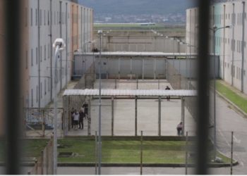 Shfaqi probleme me shëndetin në Burgun e Fierit, ndërron jetë rrugës për në spital 52-vjeçari