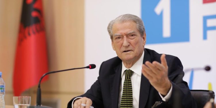 Berisha: Vrasësi i grave Dan Hutra mblodhi vota për Rakip Sulin, një rrugë në Kamzë do i vihej emri i tij