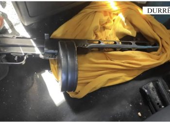 VIDEO/ Shkoi të vrasë gruan, policia e Durrësit parandalon krimin në minutë të fundit