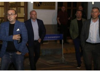 EMRAT/ Sharje dhe ofendime! Kush votoi pro dhe kundër në Kryesinë e PD-së