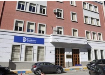 Kryetarët e degëve të PD i kërkojnë Bardhit që zgjedhjet për kryetar të mbahen para 15 korrikut: Na e kërkon anëtarësia