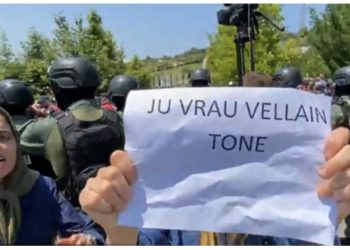 Lajmet e fundit nga përleshja brenda kampit! Çfarë po ndodh në Durrës?