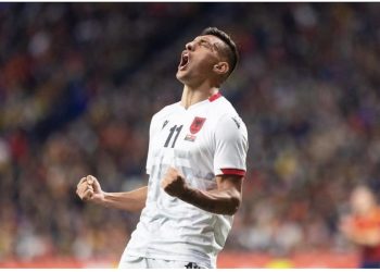 “La shkollën për të larë enët”, media spanjolle cilëson Uzunin si “Cristiano Ronaldon” e Shqipërisë