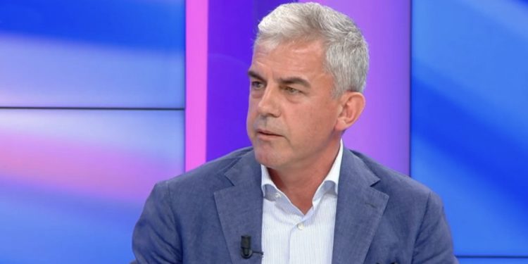 Kaosi brenda PD-së së vulës! Vjen reagimi i parë i Hoxhës pas dorëheqjes