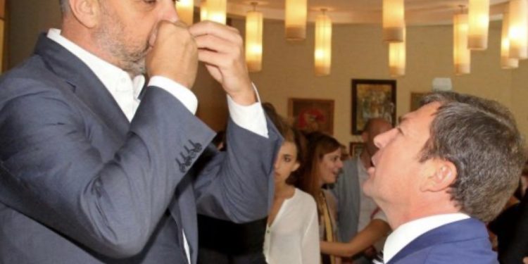 “Dako është miku im”! Si u arrestua “hambari” i votave të Ramës tre javë pas zgjedhjeve?