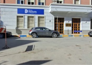 Kolegji i Kryetarëve si “vegël” e Bashës për të marrë kreun e PD, sot voton Kryesia se kur zgjidhet kryetari i ri