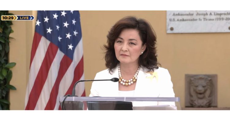 Fjalimi i lamtumirës/ Kim: Marrëdhënia SHBA-Shqipëri, më e fortë se kurrë. Do të largohem me respektin për historinë dhe traditat tuaja