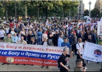 Protestë në Beograd, gjuhë urrejtjeje ndaj shqiptarëve dhe thirrje për dorëheqjen e Vuçiç