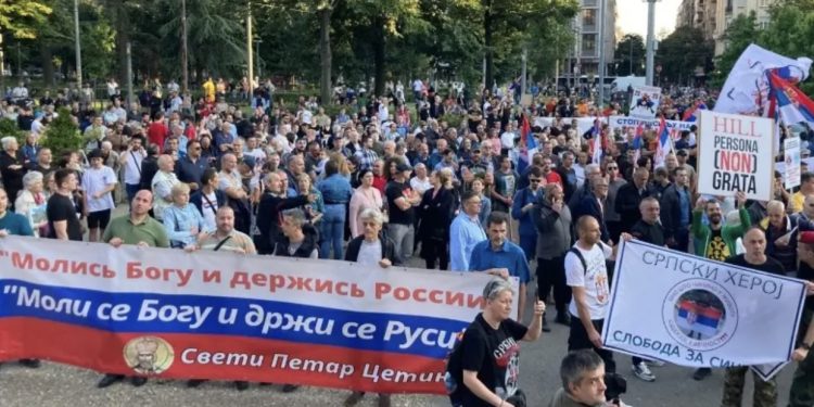 Protestë në Beograd, gjuhë urrejtjeje ndaj shqiptarëve dhe thirrje për dorëheqjen e Vuçiç