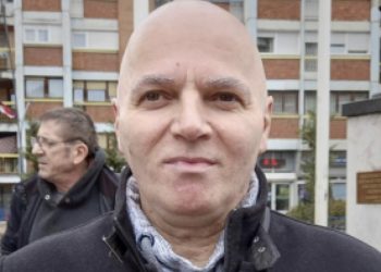 Kërcënohet me vdekje politikani serb në veri, tërhiqet nga politika dhe “zhduket”