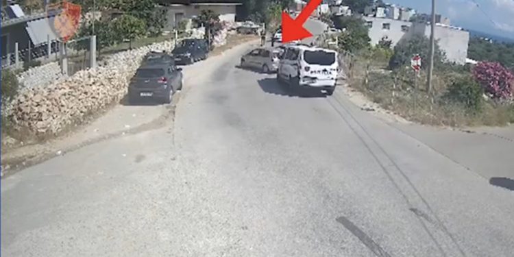 VIDEO/ Ndjekje dhe pritë! Momenti kur policët i hidhen në fyt trafikantit në Himarë