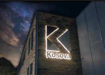 Kurti mbyll Klan Kosovën/ Regjistruar me adresë gabim: Kundër Kushtetutës