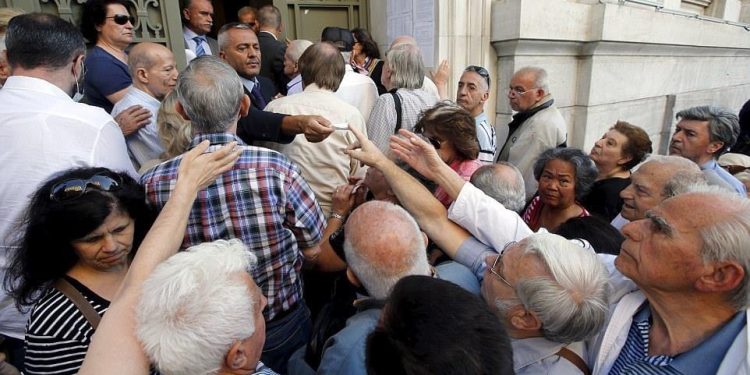 Pensioni i pamjaftueshëm, INSTAT: Rreth 16% e të moshuarve vazhdojnë të punojnë