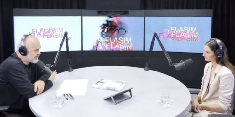 Emina Cunmulaj e ftuar në Podkastin e kryeministrit: Do i mbështes shqiptarët, nuk i harroj rrënjët e mia