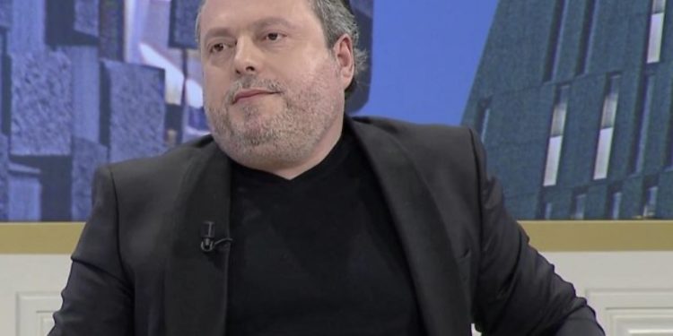 FOTO/ Humbi bashkëshorten nga një sëmundje e rëndë, pas tetë vitesh Stefi Prifti zbulon partneren e re