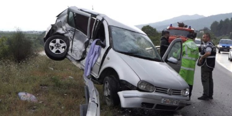 Aksidentet për faj të shoferëve, statistikat: Më shumë aksidente bëjnë burrat nga 45-59 vjeç