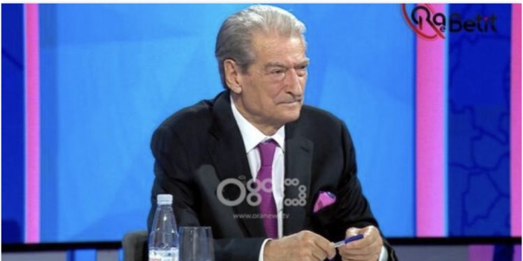 Berisha: Kemi prova, njeriu më i fuqishëm i FBI u kontraktua për të eliminuar opozitën!