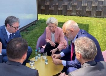 Rama reagon pas takimit me Vuçiç në Moldavi: T’i jepet fund absurdit kërcënues