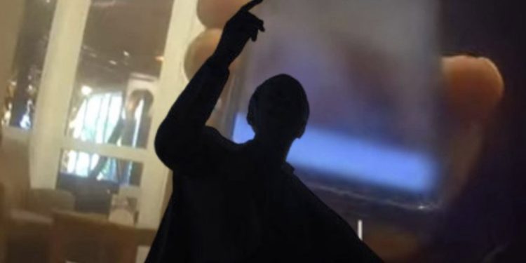 Kush është politikani që po shantazhohet për video intime?