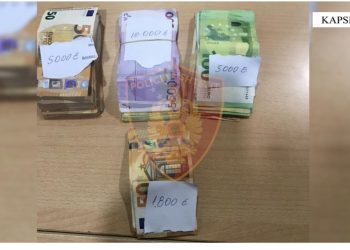 Kapet një çantë me Euro në Kapshticë